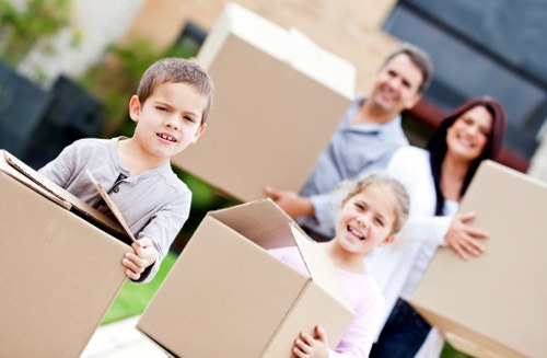 Local packing services in Newmalden handling household items with care