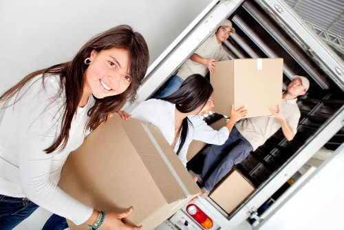 Safe and accessible storage facility for growing companies in Newmalden